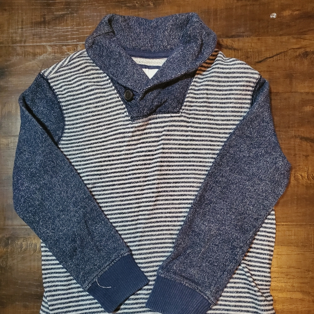 Boys Pull Over Sweater